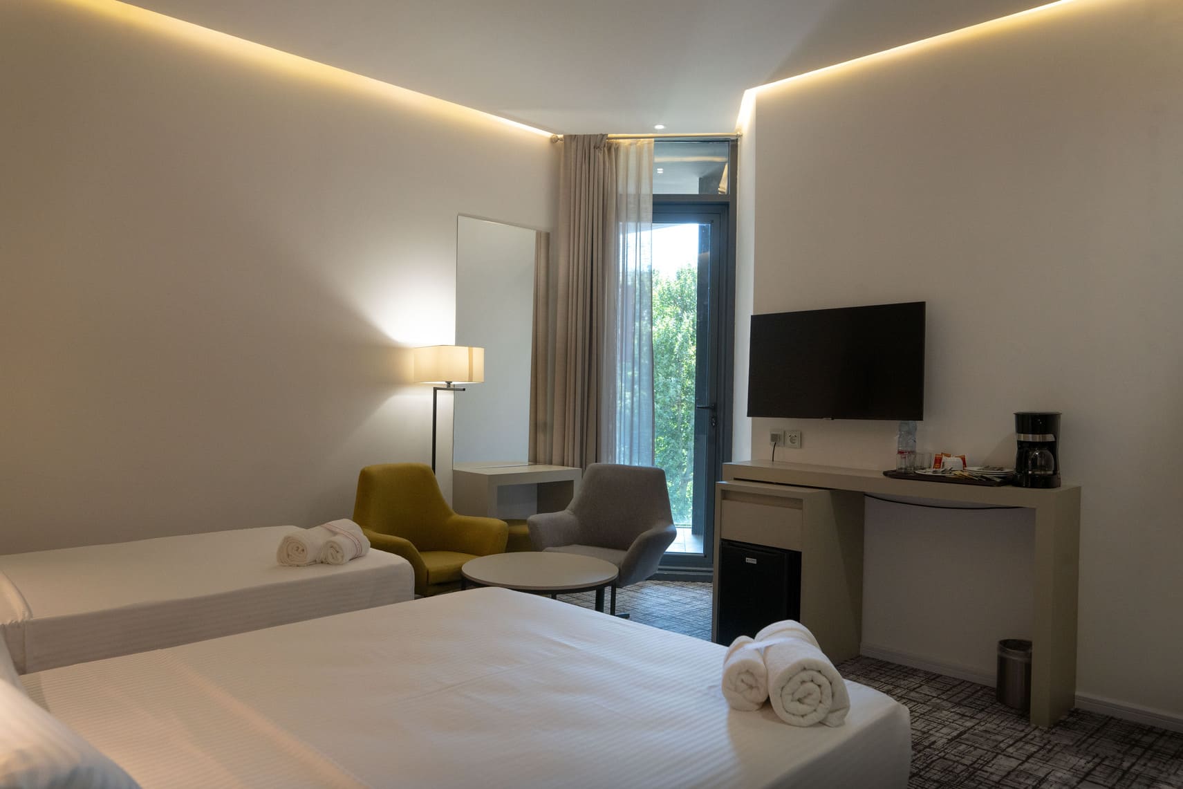 {room.name}