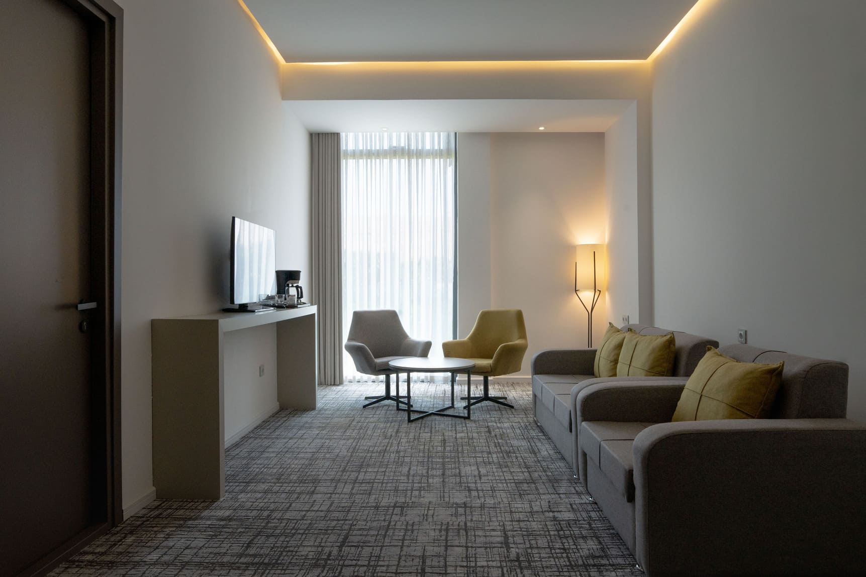 {room.name}