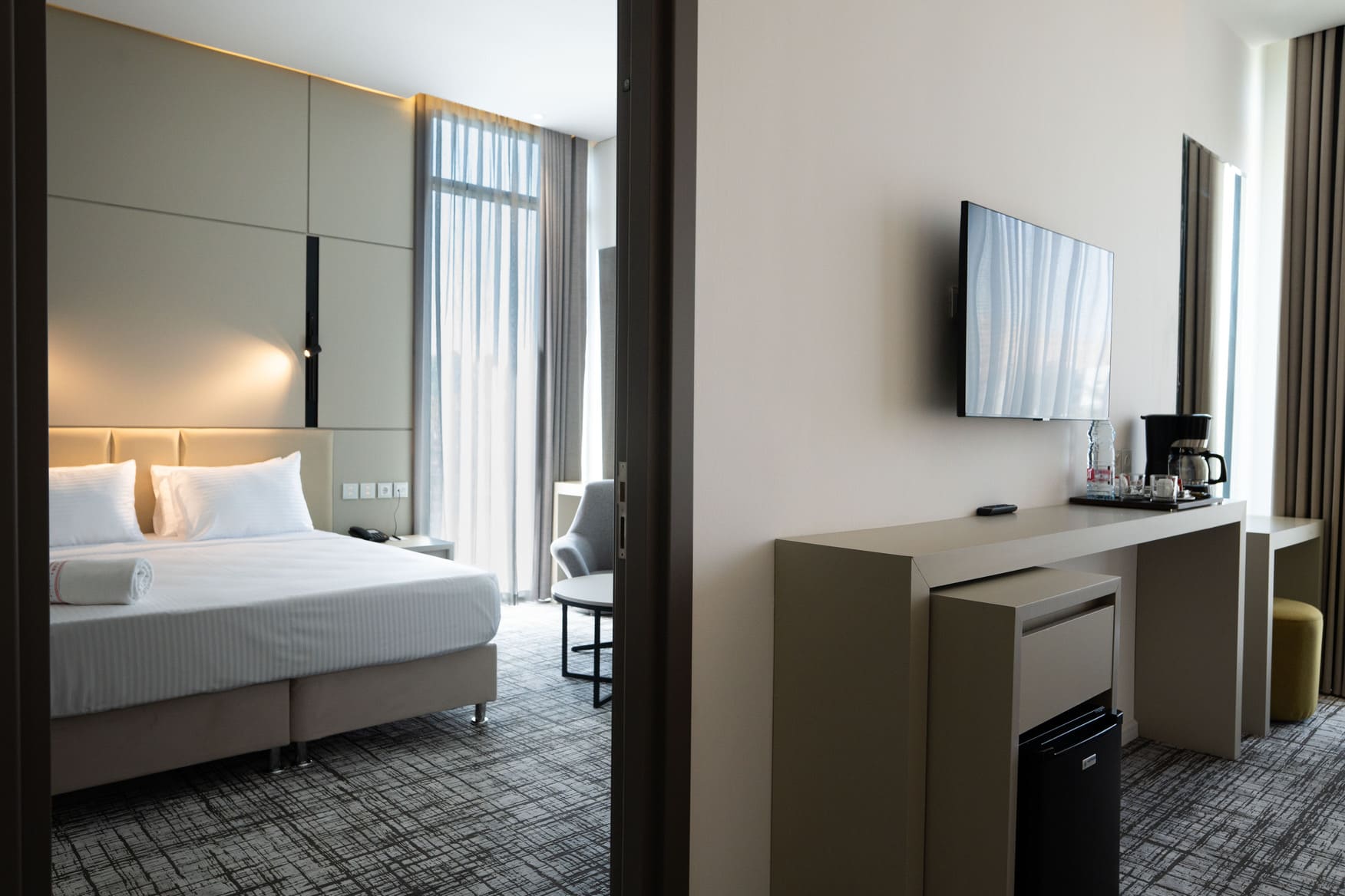 {room.name}